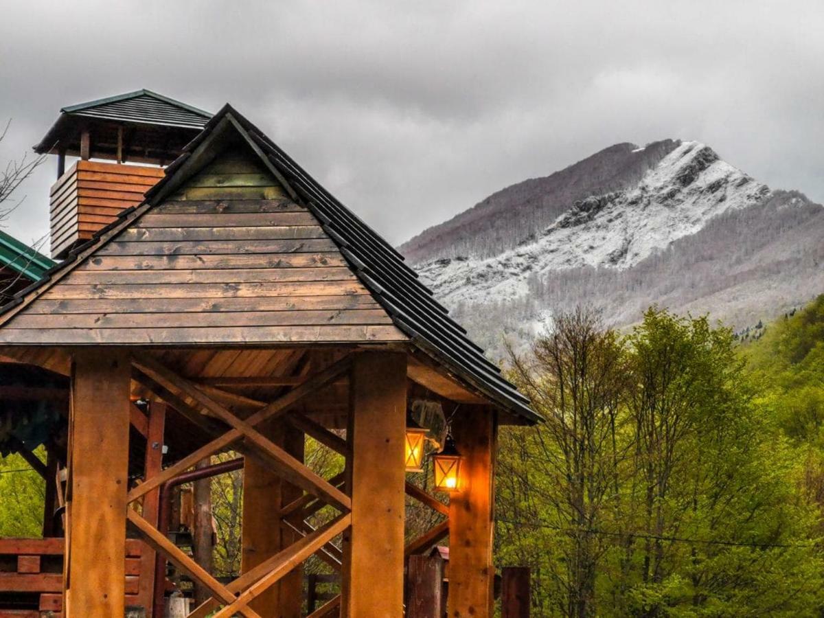 Bungalows Katun Maja Karanfil Gusinje ภายนอก รูปภาพ